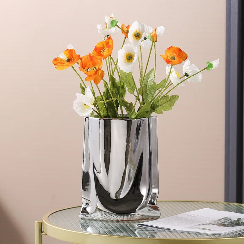 Silberne Rüschen-Blumenvase